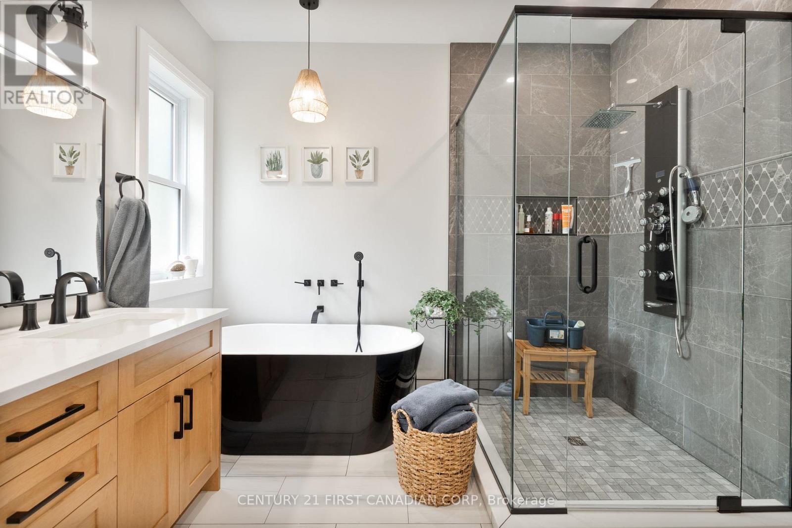 8848 Walker Road, Malahide, Ontario  N5H 2R1 - Photo 21 - X12555054