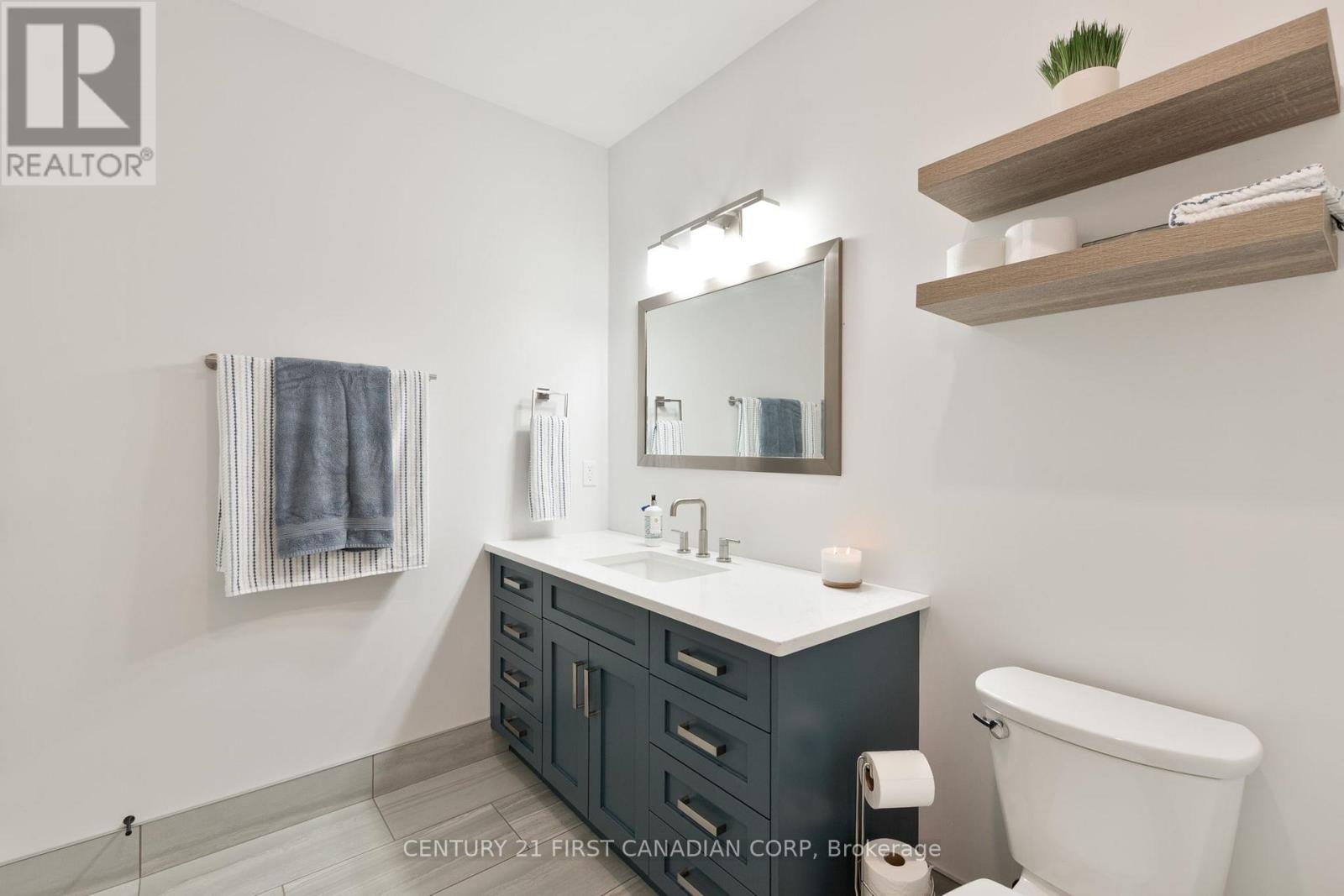 8848 Walker Road, Malahide, Ontario  N5H 2R1 - Photo 28 - X12555054