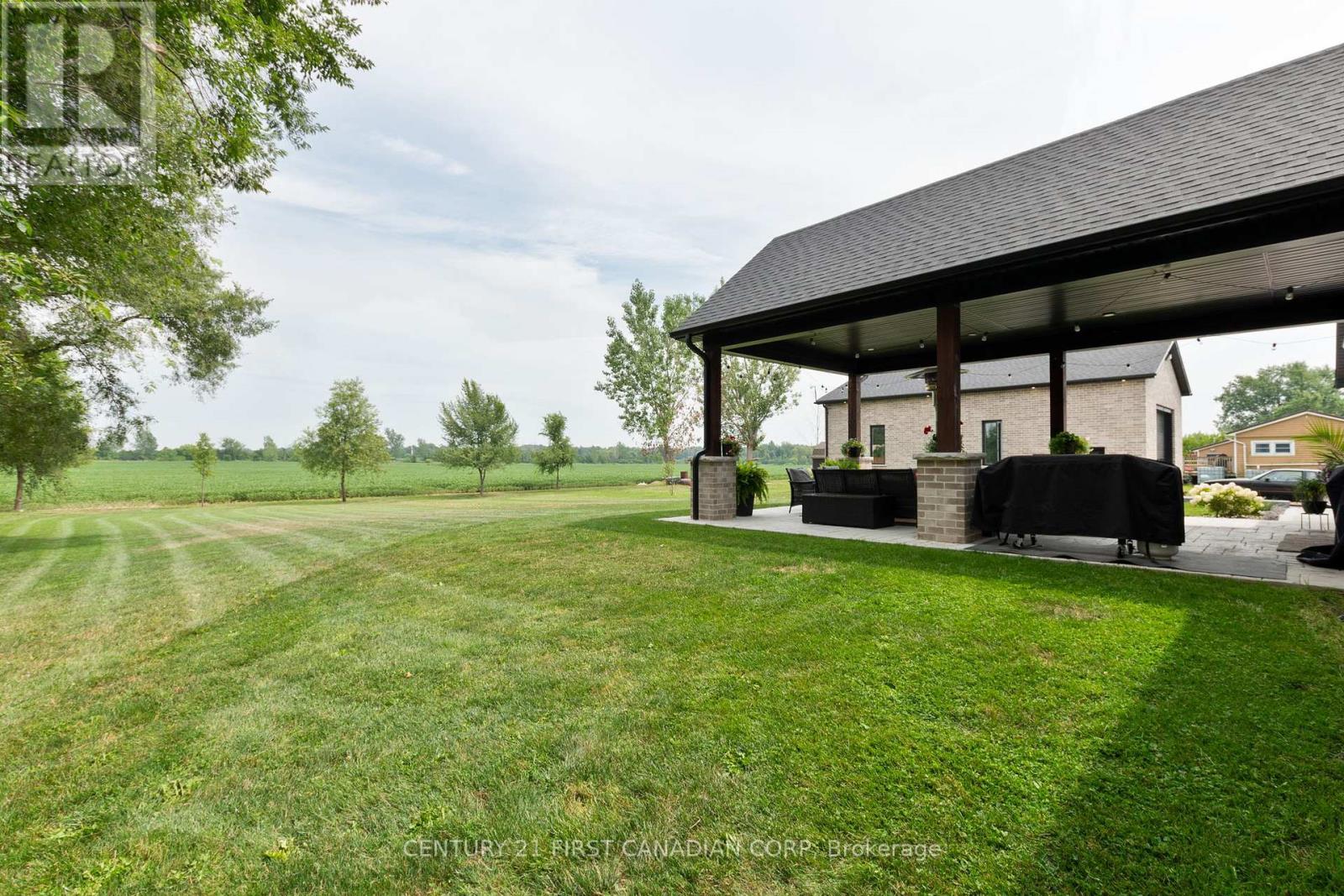 8848 Walker Road, Malahide, Ontario  N5H 2R1 - Photo 37 - X12555054