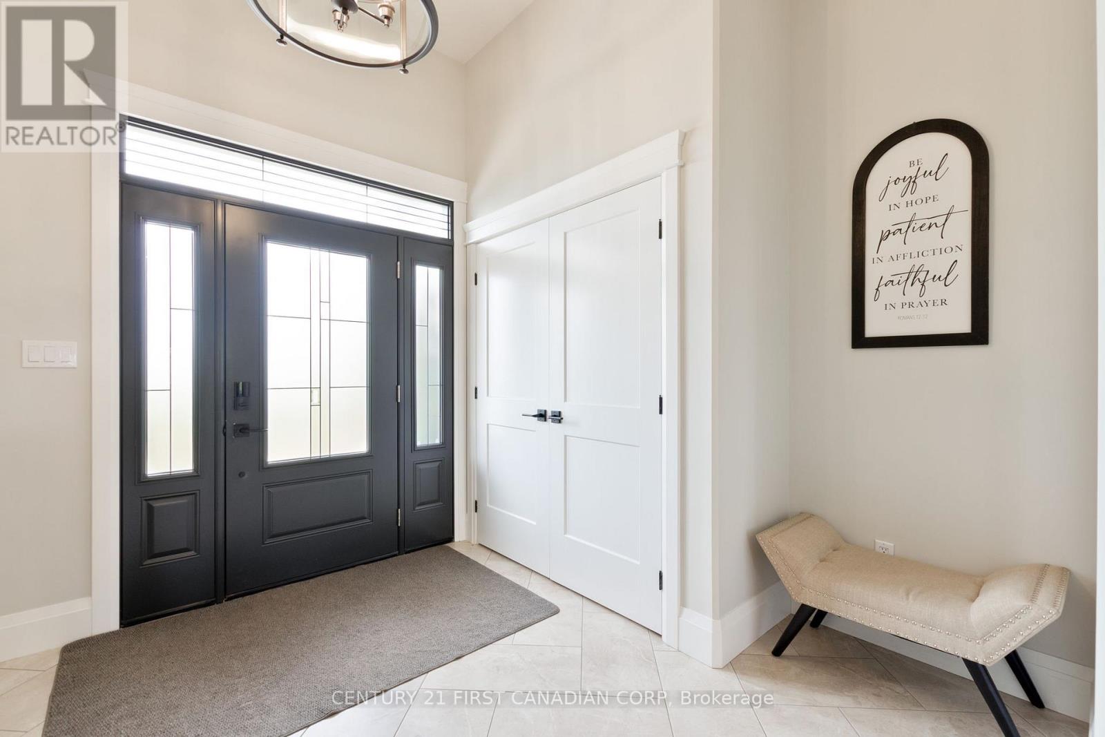 8848 Walker Road, Malahide, Ontario  N5H 2R1 - Photo 7 - X12555054