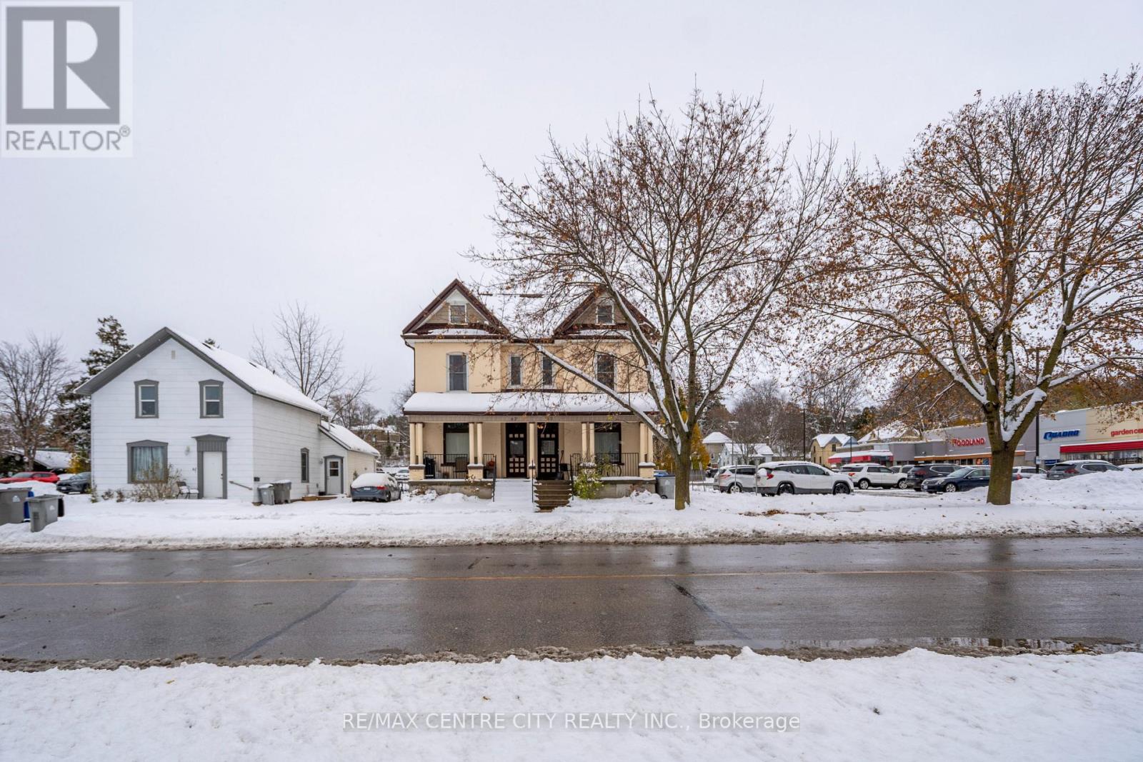 69 Watert Street S, St. Marys, Ontario  N4X 1A3 - Photo 2 - X12555116
