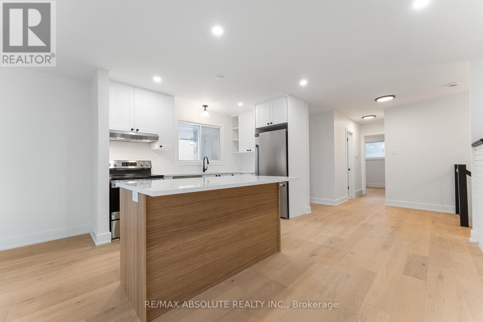 14 Mulvagh Avenue, Ottawa, Ontario K2E 6M6 - Photo 6 - X12555120