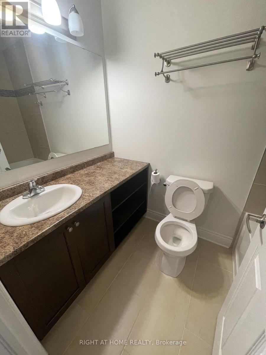 28 Desmond Trudeau Drive, Arnprior, Ontario  K7S 0G5 - Photo 17 - X12555152