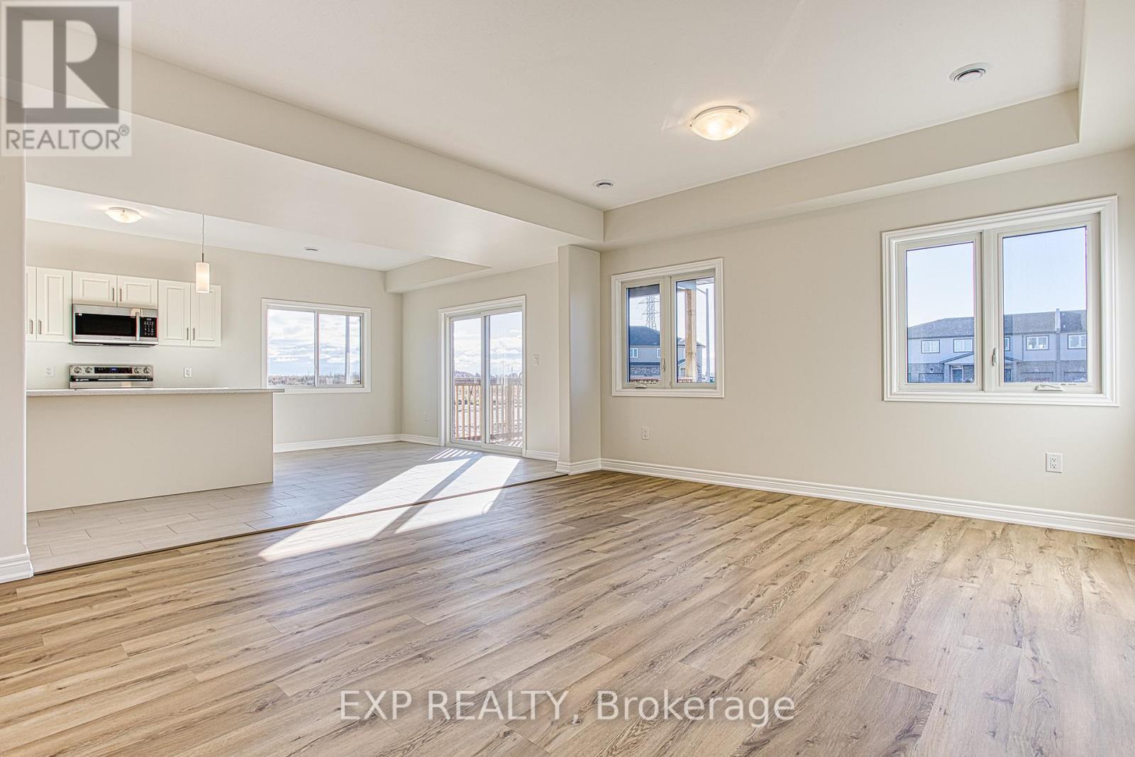 Upper - 20 Elvira Way, Thorold, Ontario  L2V 0M7 - Photo 16 - X12554856