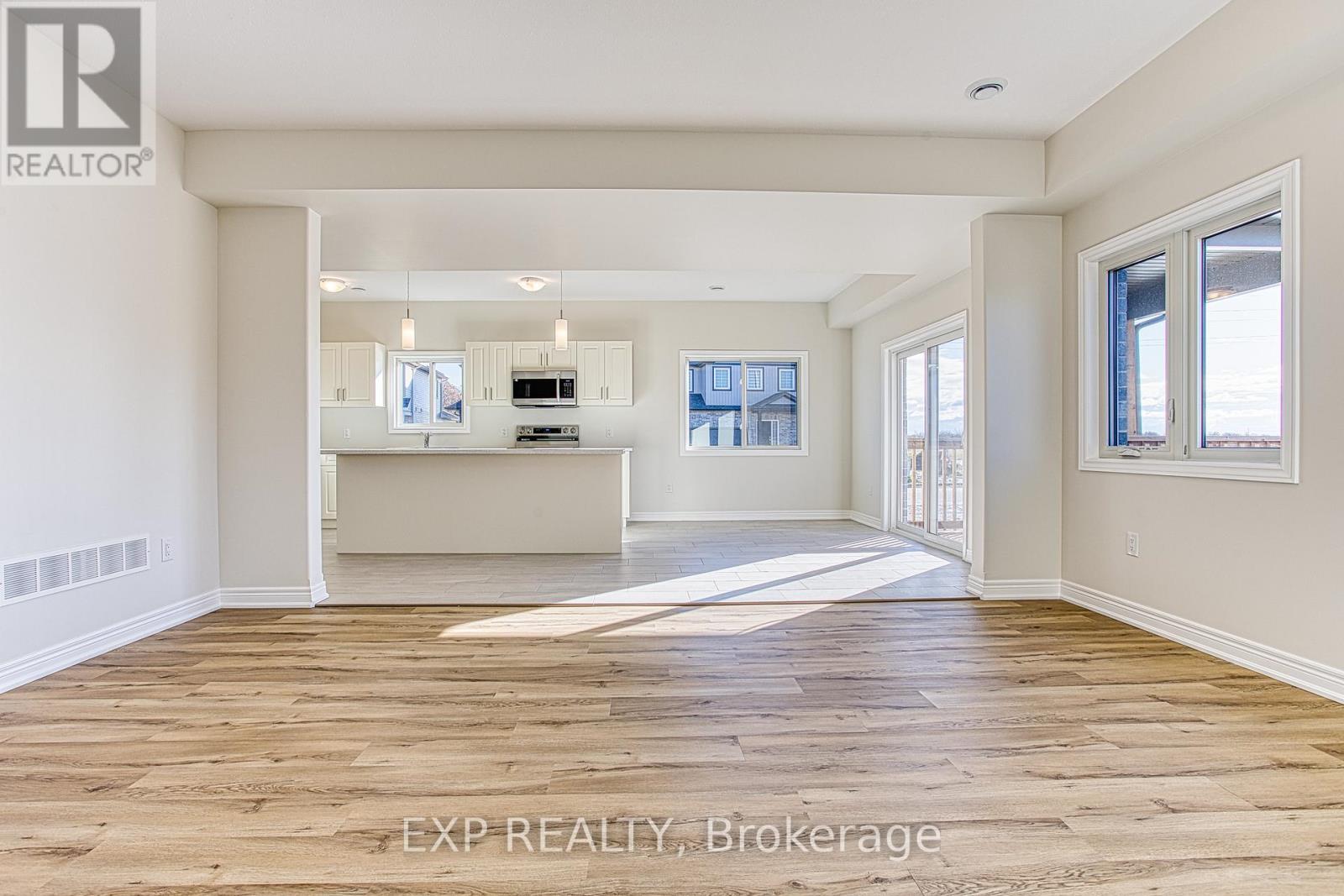 Upper - 20 Elvira Way, Thorold, Ontario  L2V 0M7 - Photo 17 - X12554856