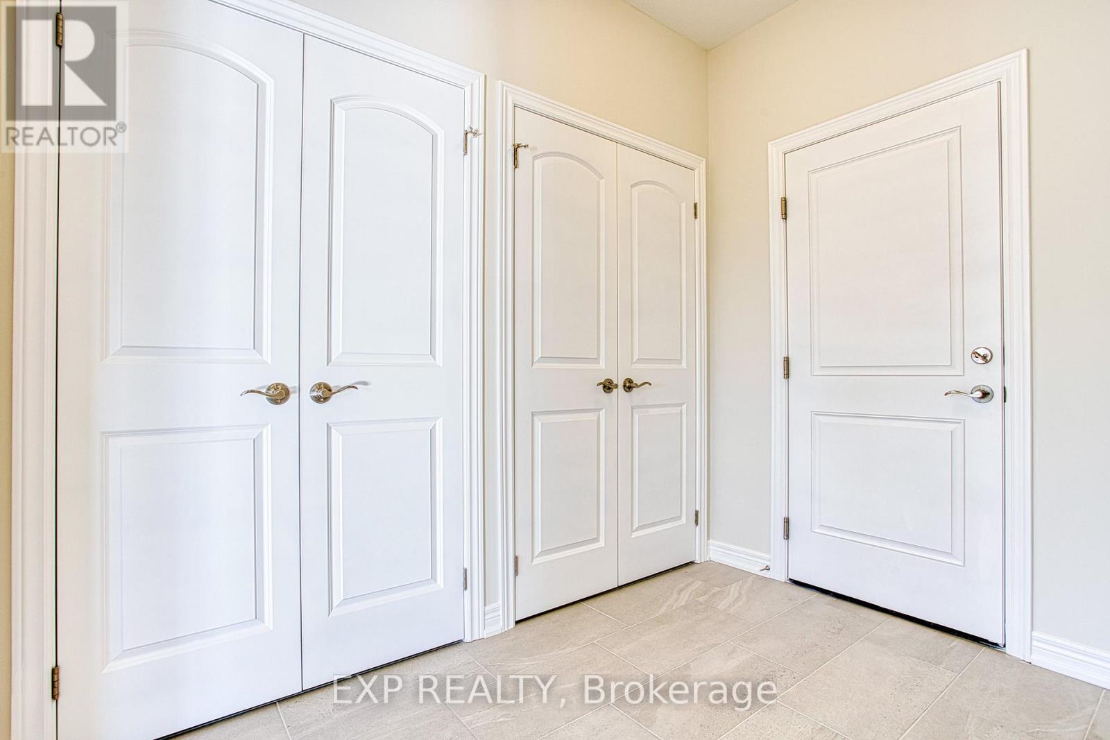 Upper - 20 Elvira Way, Thorold, Ontario  L2V 0M7 - Photo 19 - X12554856