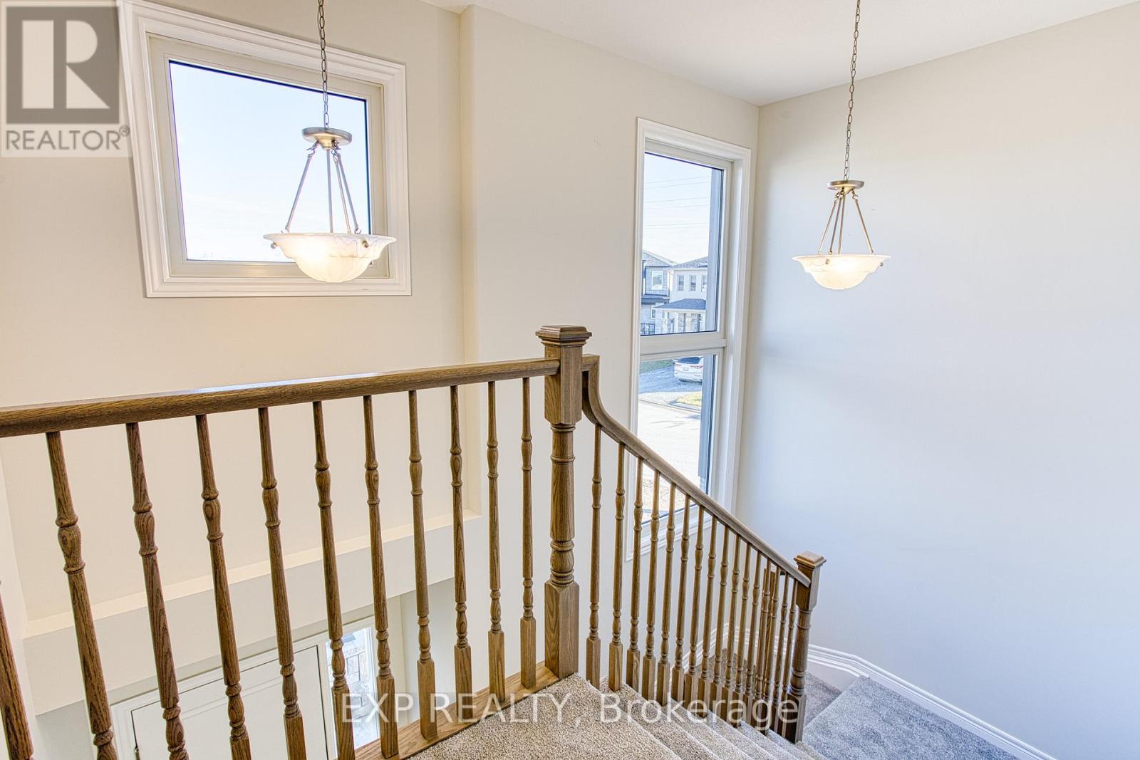 Upper - 20 Elvira Way, Thorold, Ontario  L2V 0M7 - Photo 22 - X12554856