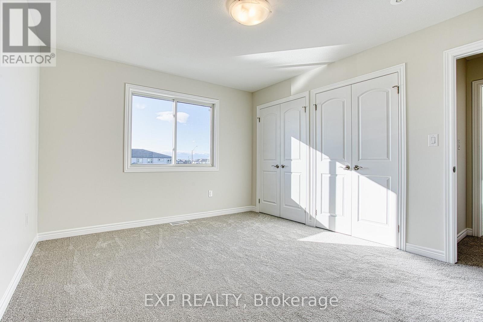 Upper - 20 Elvira Way, Thorold, Ontario  L2V 0M7 - Photo 34 - X12554856