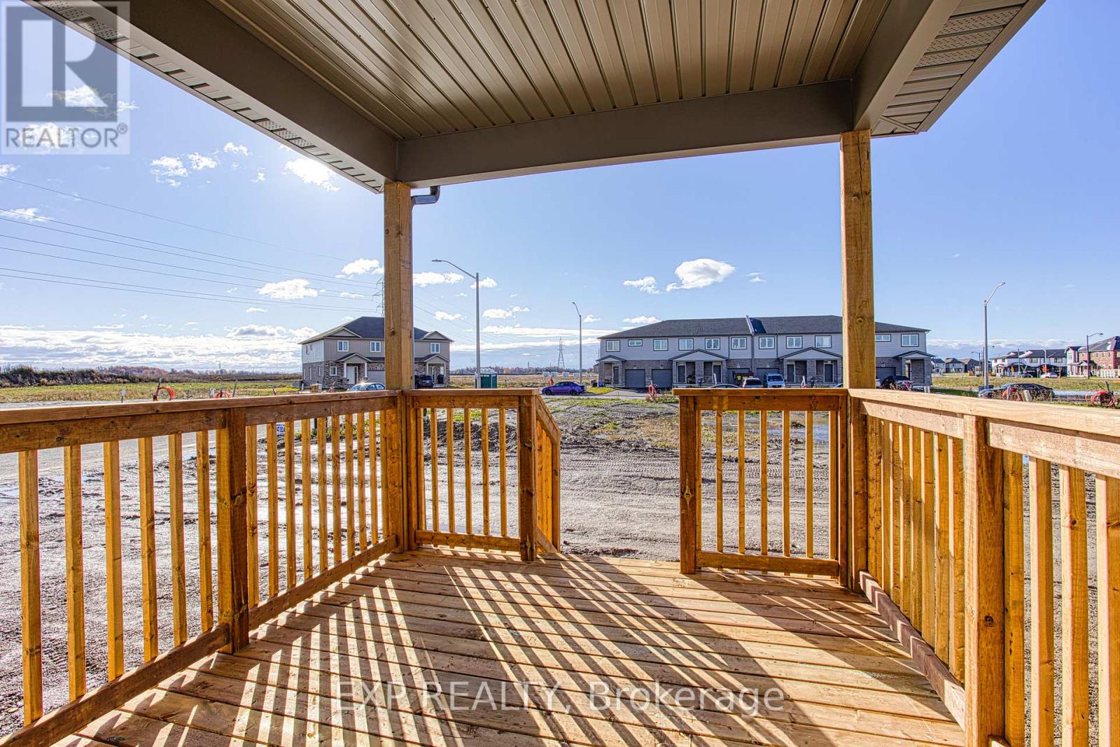 Upper - 20 Elvira Way, Thorold, Ontario  L2V 0M7 - Photo 37 - X12554856