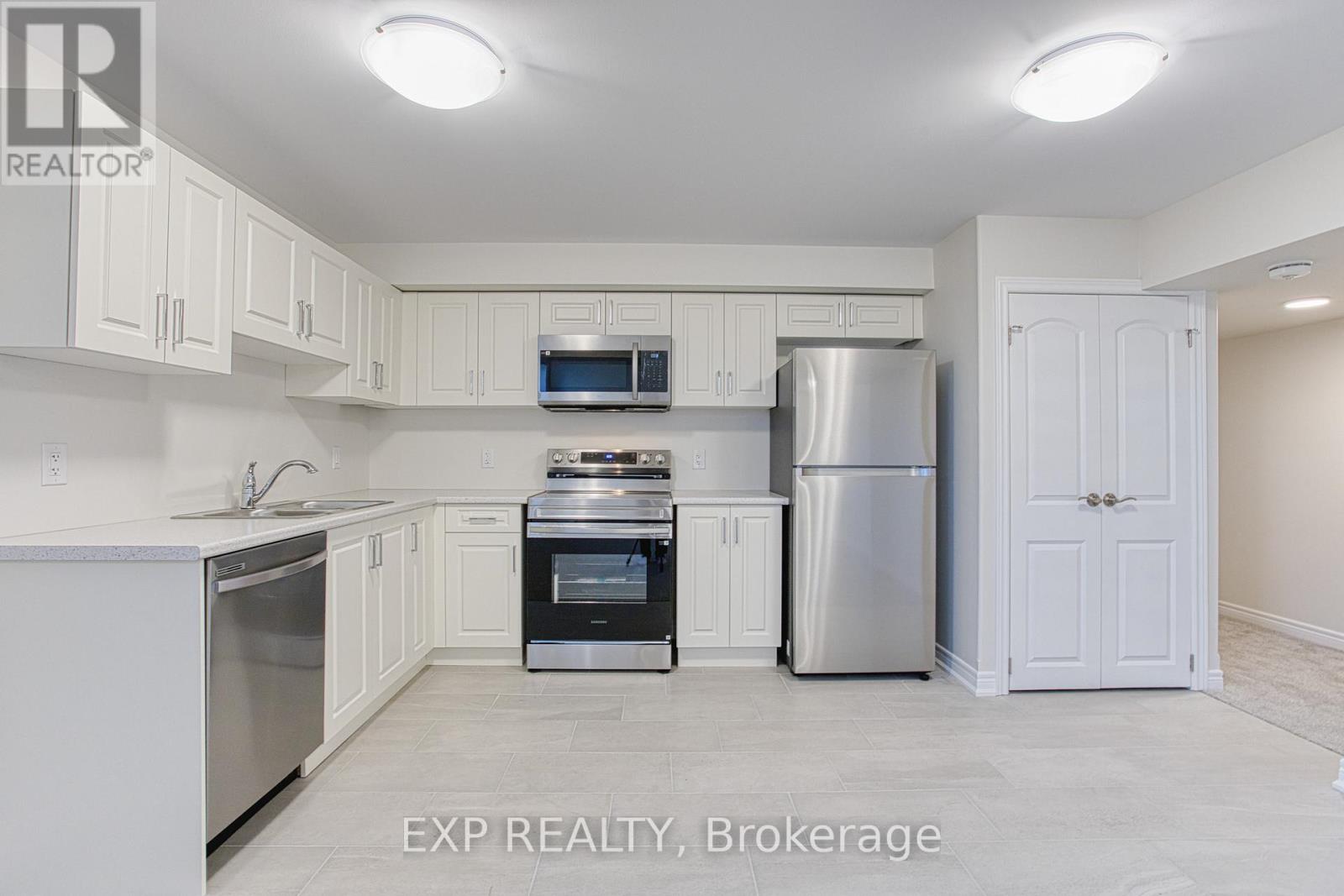 Lower - 20 Elvira Way, Thorold, Ontario  L2V 0M7 - Photo 10 - X12554898