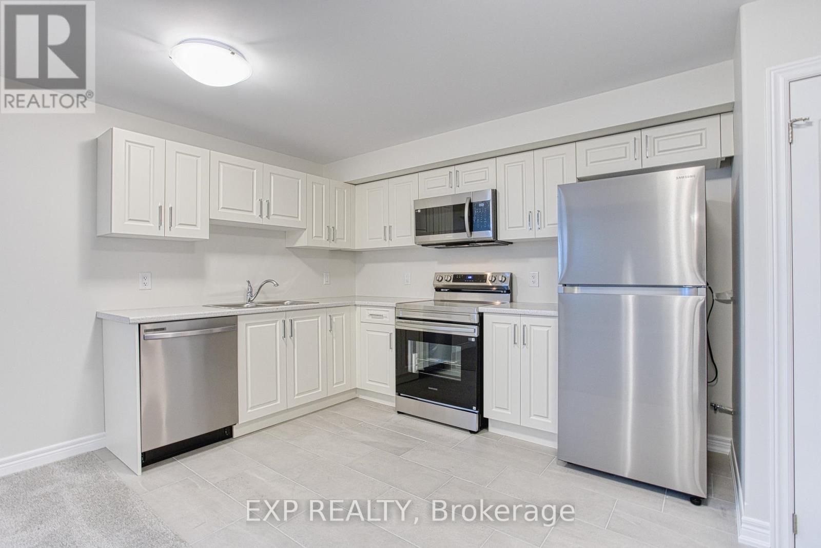 Lower - 20 Elvira Way, Thorold, Ontario  L2V 0M7 - Photo 9 - X12554898