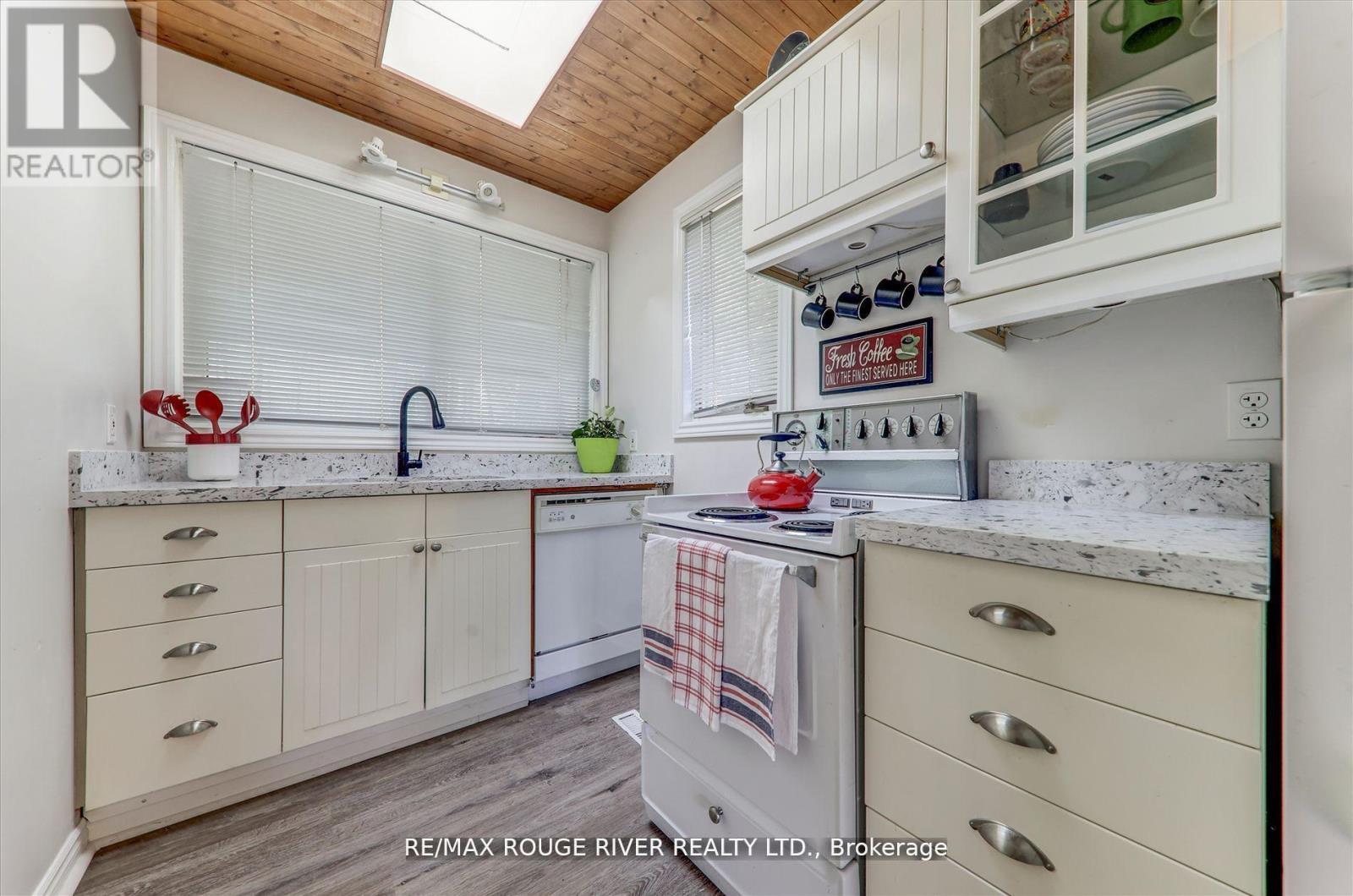 3534 Monck Road, Kawartha Lakes, Ontario  K0M 2L0 - Photo 14 - X12554960