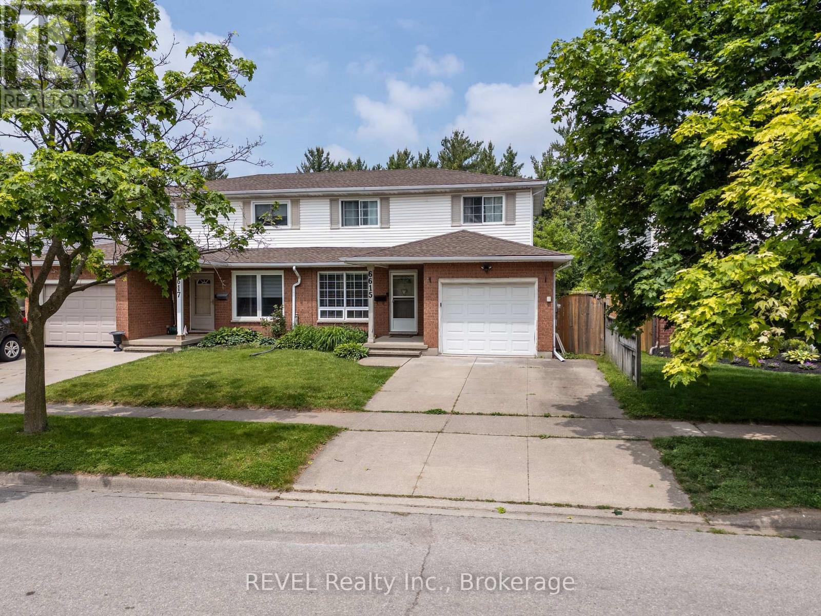 6615 Harper Drive, Niagara Falls, Ontario  L2E 7H7 - Photo 1 - X12555018