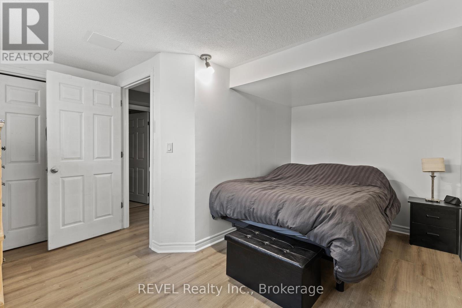 6615 Harper Drive, Niagara Falls, Ontario  L2E 7H7 - Photo 26 - X12555018