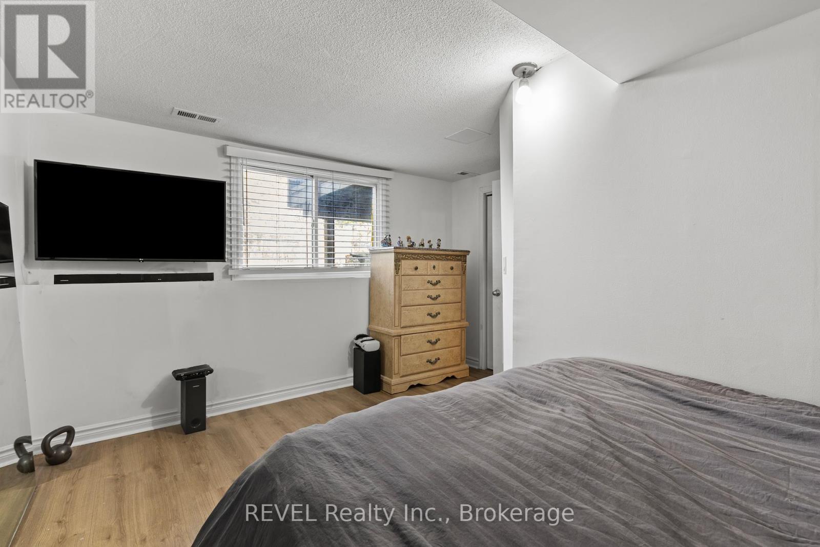 6615 Harper Drive, Niagara Falls, Ontario  L2E 7H7 - Photo 27 - X12555018