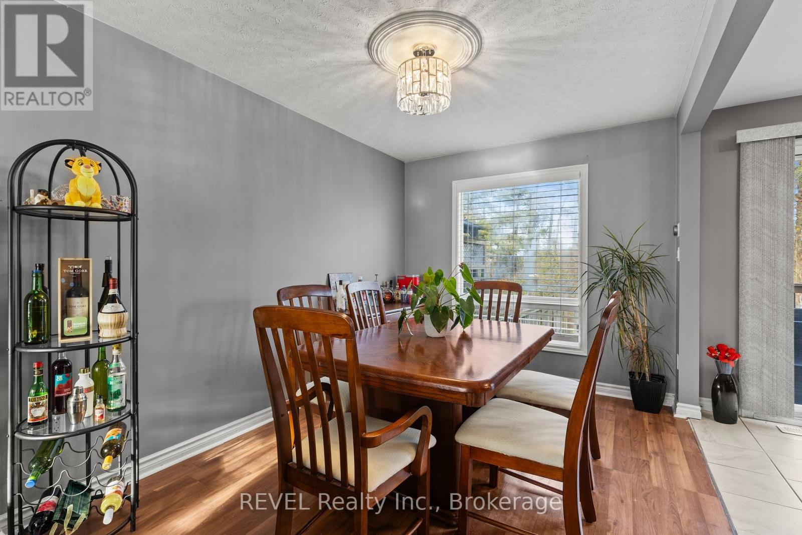 6615 Harper Drive, Niagara Falls, Ontario  L2E 7H7 - Photo 7 - X12555018