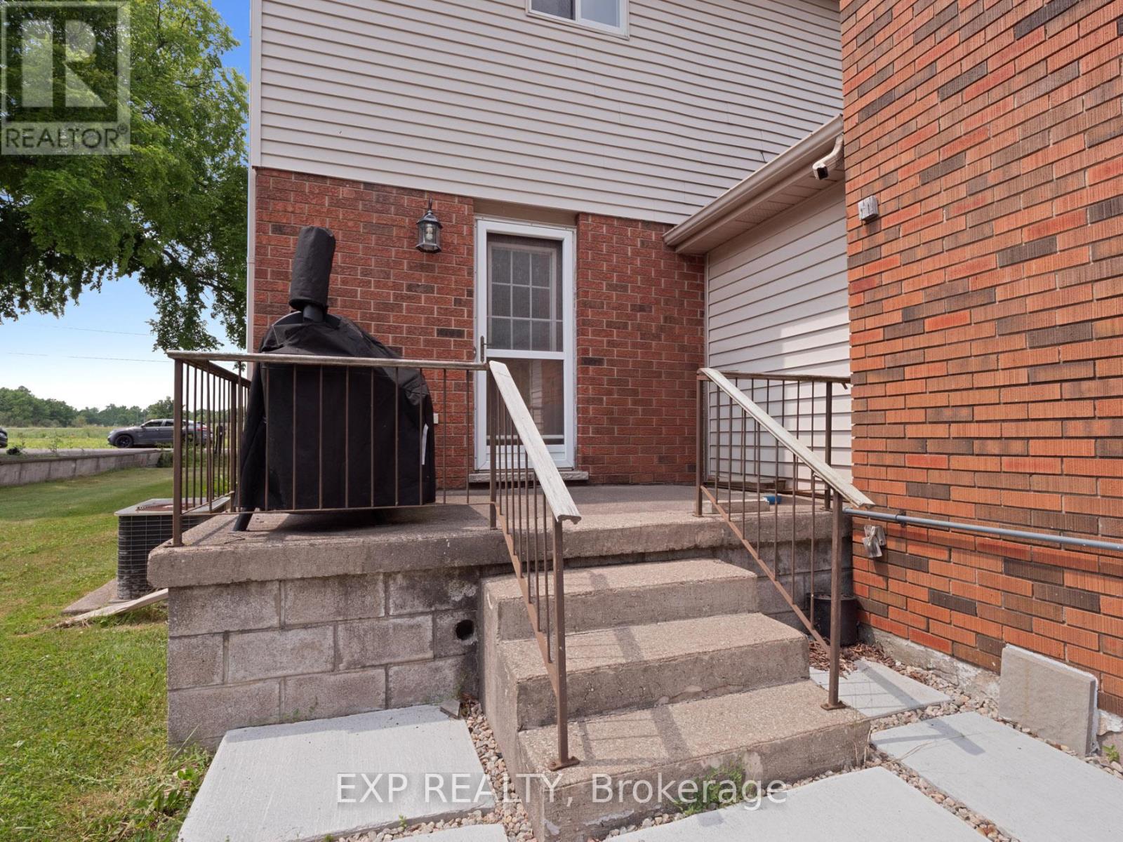 3446 Black Creek Road, Fort Erie, Ontario  L0S 1S0 - Photo 28 - X12555150