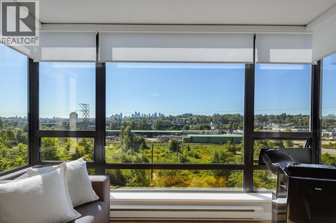 806 4178 Dawson Street, Burnaby, British Columbia V5C 0A1 - Photo 4 - R3068242