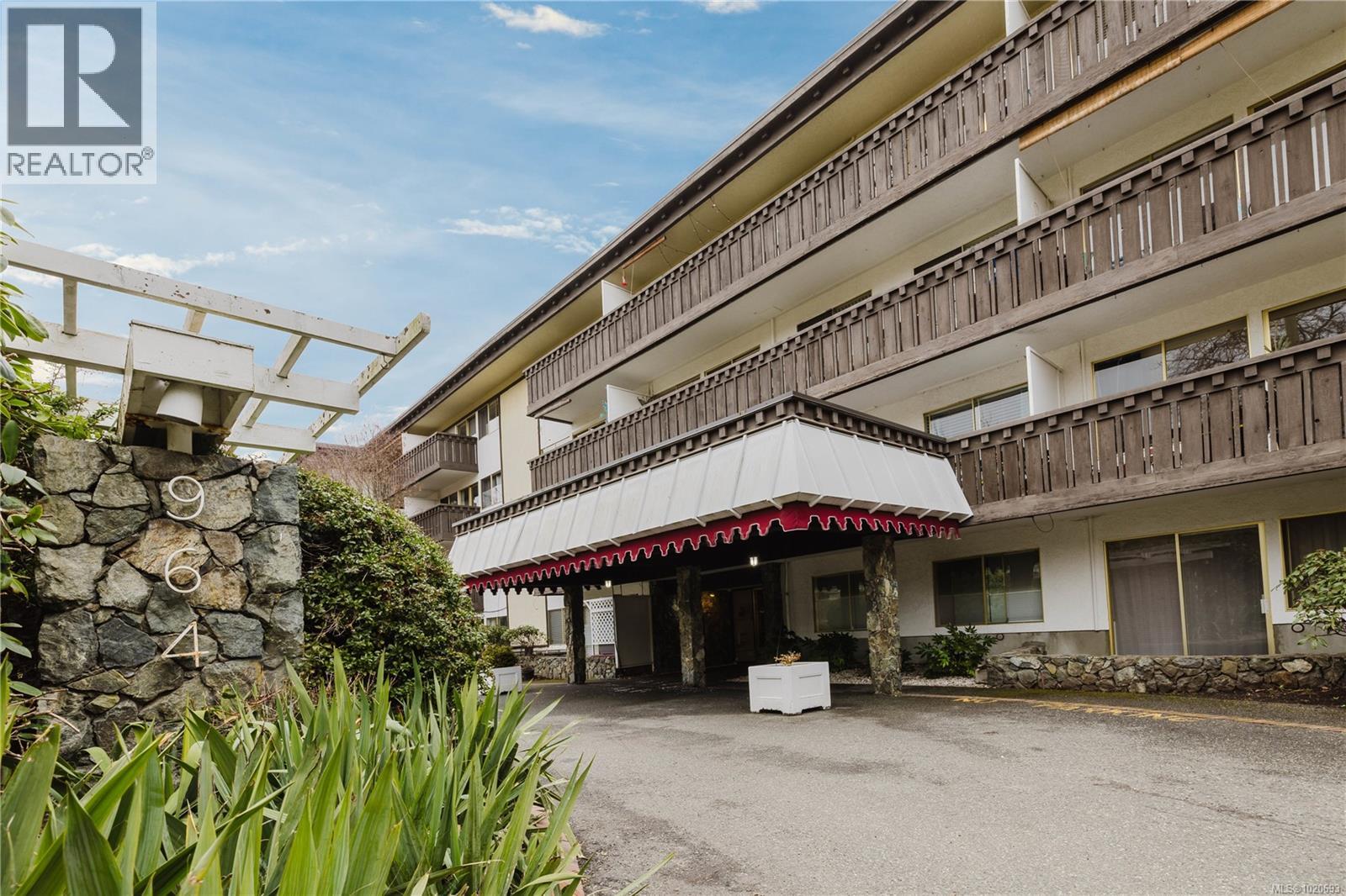 209 964 Heywood Ave, Victoria, British Columbia