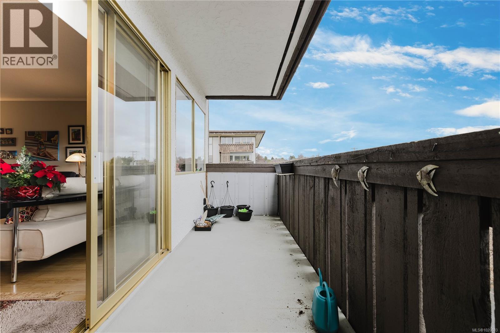 209 964 Heywood Ave, Victoria, British Columbia  V8V 2Y5 - Photo 20 - 1020693