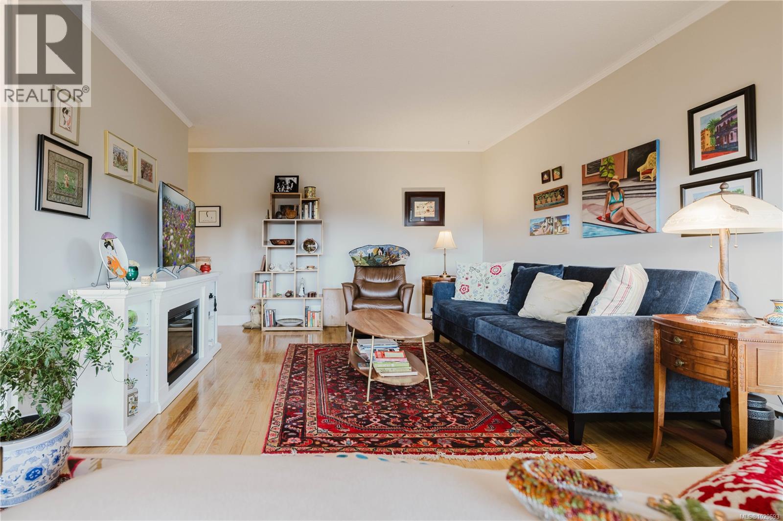 209 964 Heywood Ave, Victoria, British Columbia  V8V 2Y5 - Photo 9 - 1020693