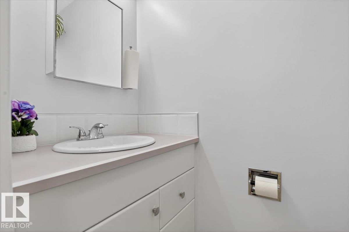 9 Mcleod Pl Nw, Edmonton, Alberta  T5A 3A8 - Photo 31 - E4466054