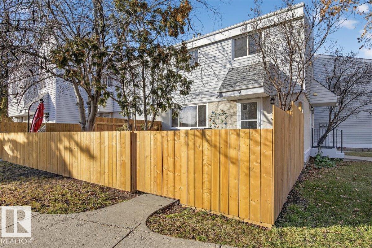 9 Mcleod Pl Nw, Edmonton, Alberta  T5A 3A8 - Photo 9 - E4466054