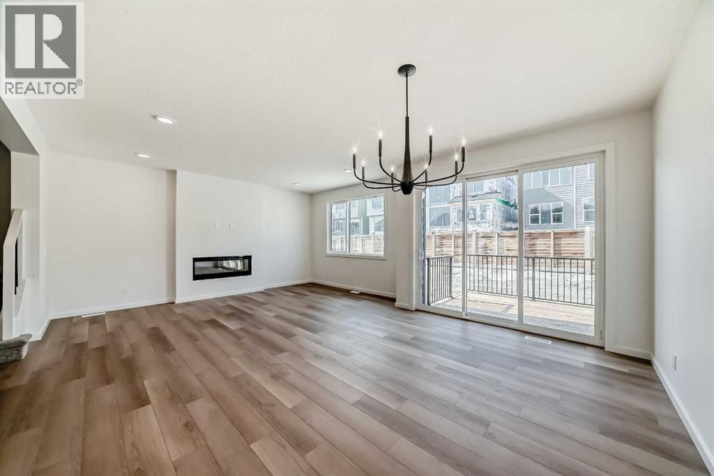 33 Royston Grove Nw, Calgary, Alberta  T3L 0M3 - Photo 6 - A2262825