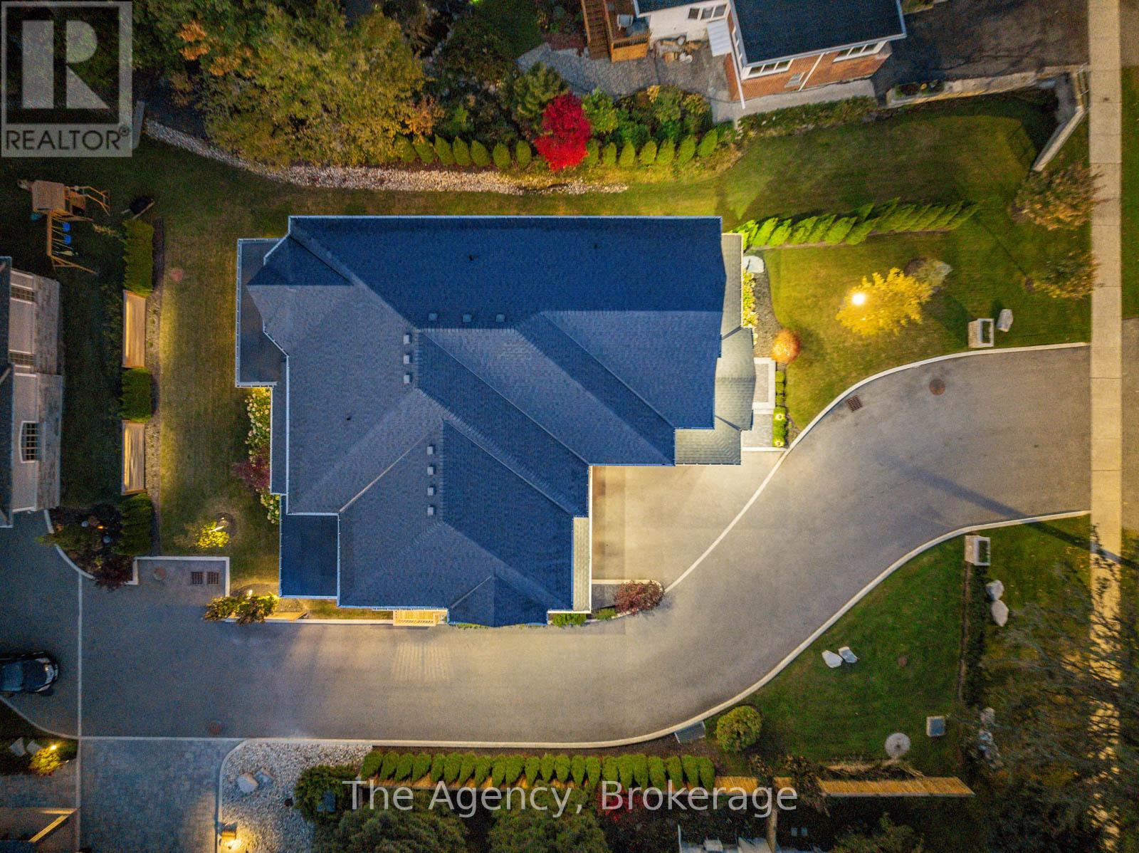 3 - 2265 Lakeshore Road, Burlington, Ontario  L7R 1B1 - Photo 40 - W12375159