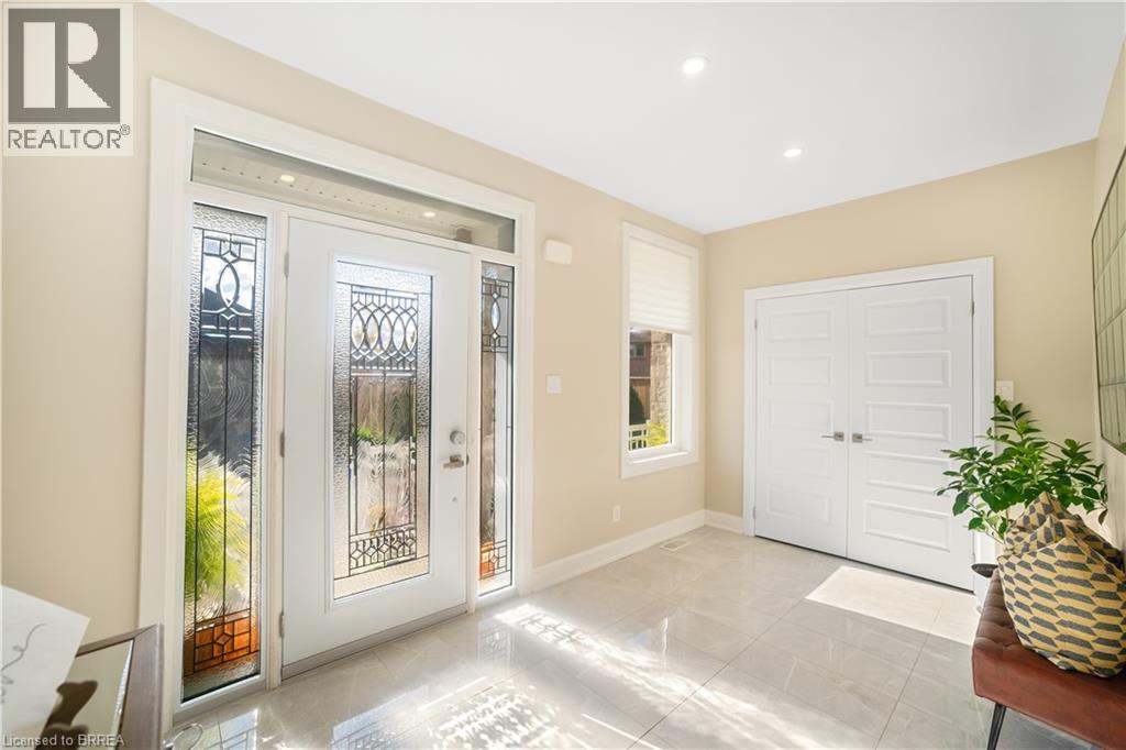 6 Beckett Drive Unit# 6, Brantford, Ontario  N3T 6E5 - Photo 3 - 40789058