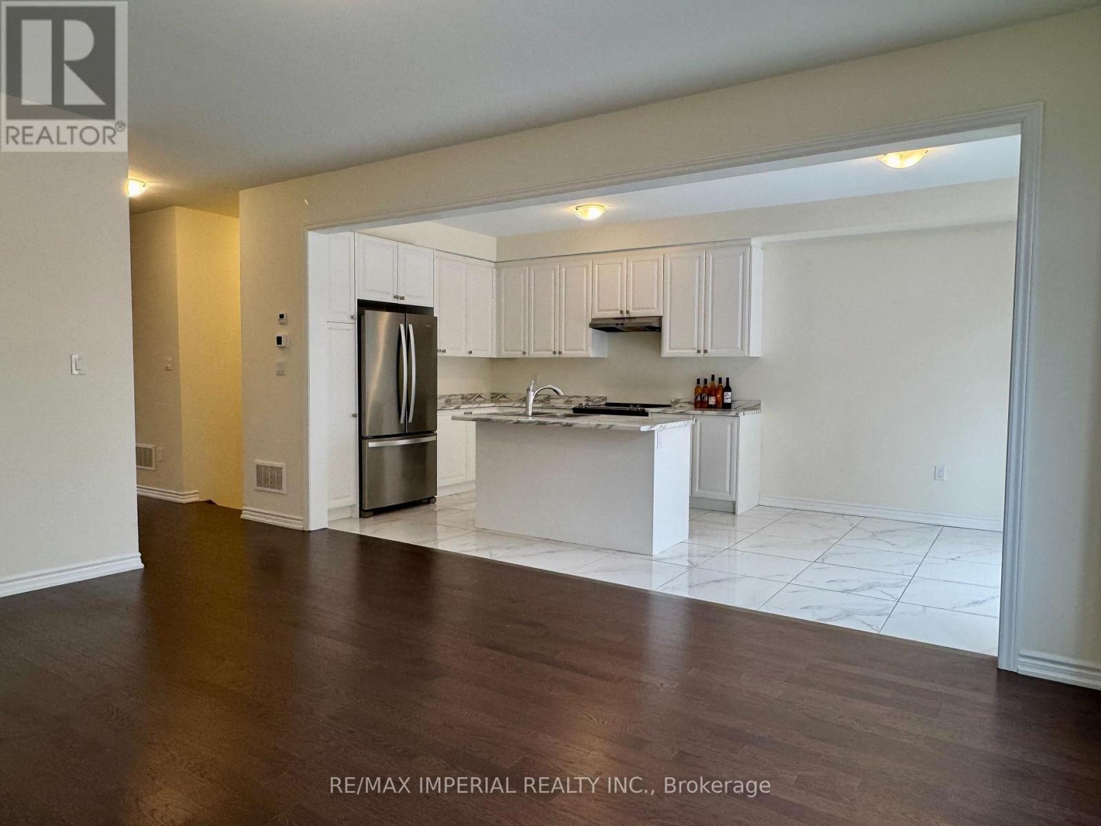 23 Bowline Vista, East Gwillimbury, Ontario  L9N 1K4 - Photo 10 - N12553746