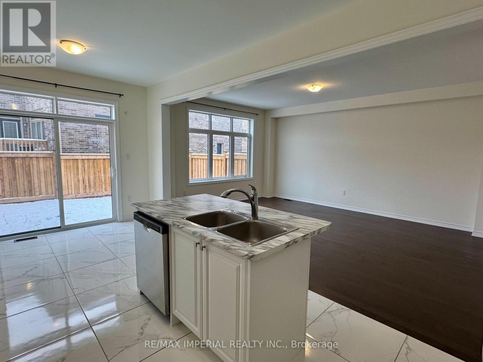 23 Bowline Vista, East Gwillimbury, Ontario  L9N 1K4 - Photo 12 - N12553746