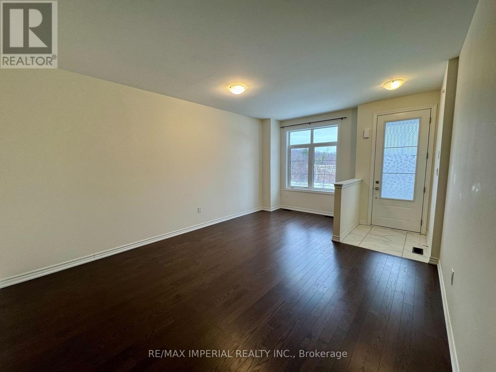 23 Bowline Vista, East Gwillimbury, Ontario  L9N 1K4 - Photo 2 - N12553746