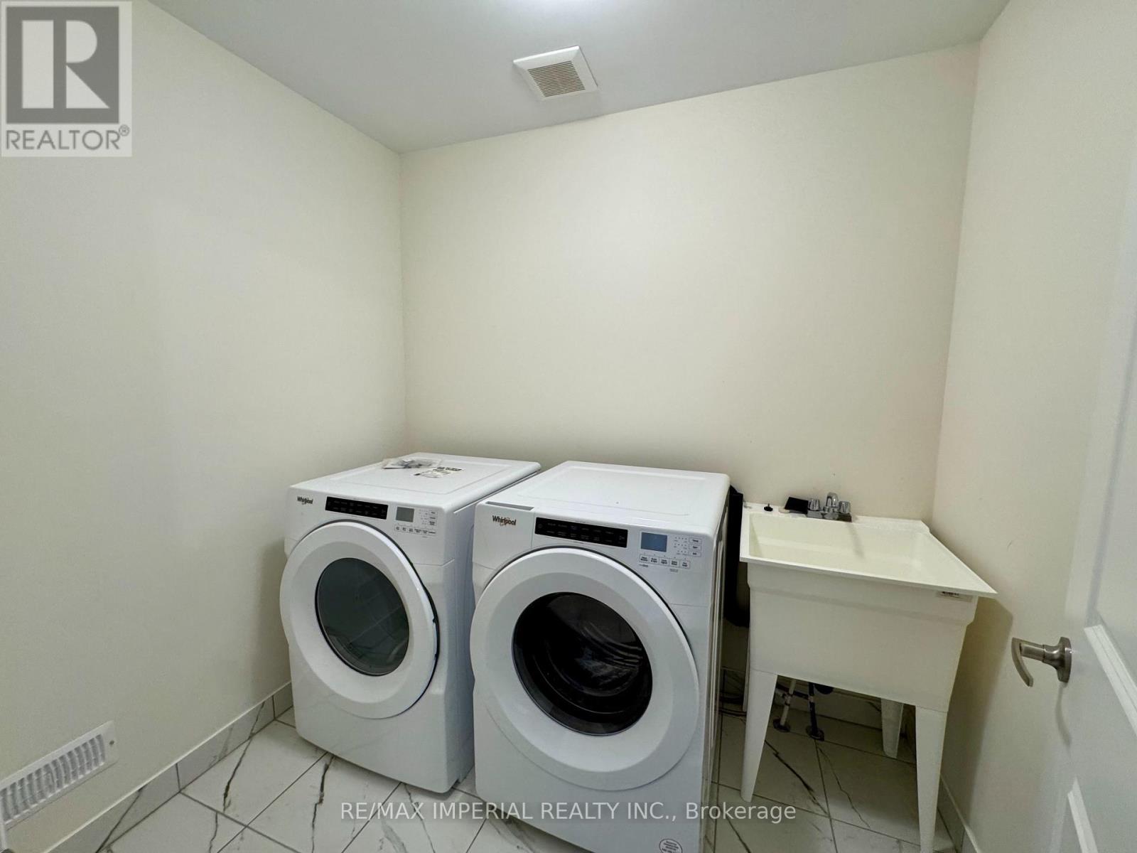 23 Bowline Vista, East Gwillimbury, Ontario  L9N 1K4 - Photo 32 - N12553746