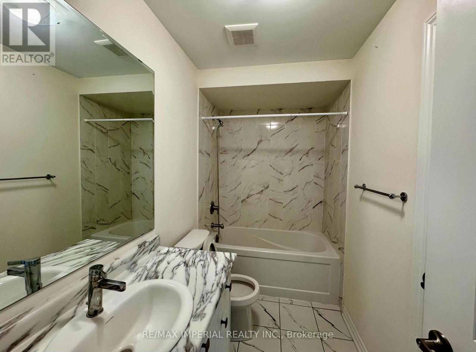 23 Bowline Vista, East Gwillimbury, Ontario  L9N 1K4 - Photo 30 - N12553746