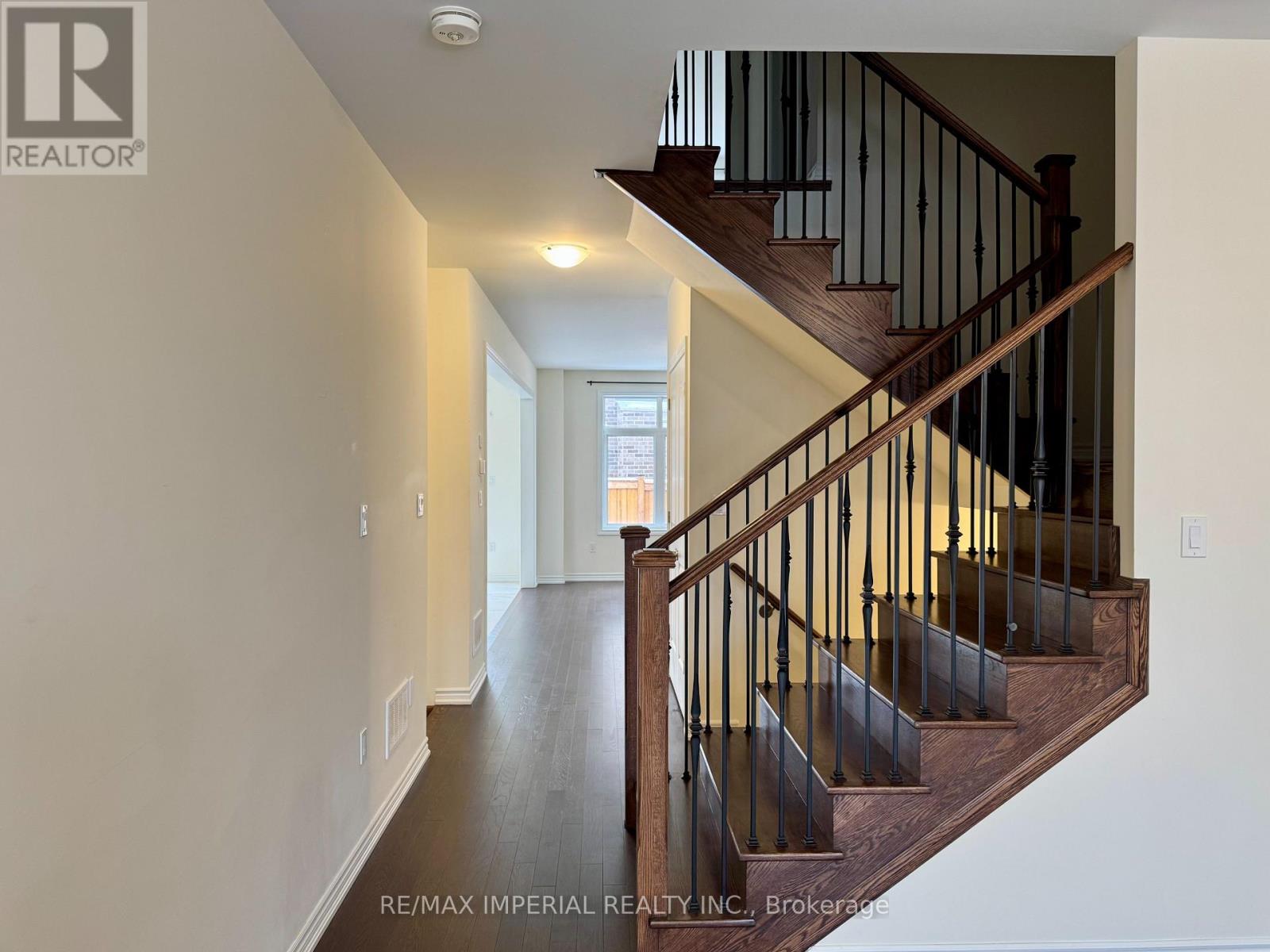 23 Bowline Vista, East Gwillimbury, Ontario  L9N 1K4 - Photo 6 - N12553746