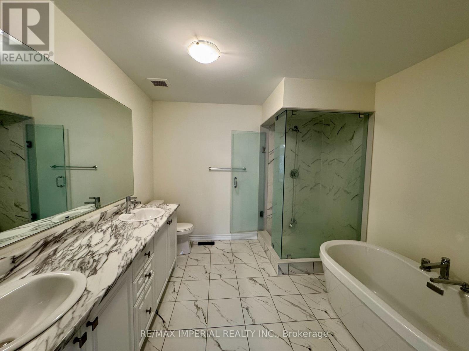 23 Bowline Vista, East Gwillimbury, Ontario  L9N 1K4 - Photo 22 - N12553746