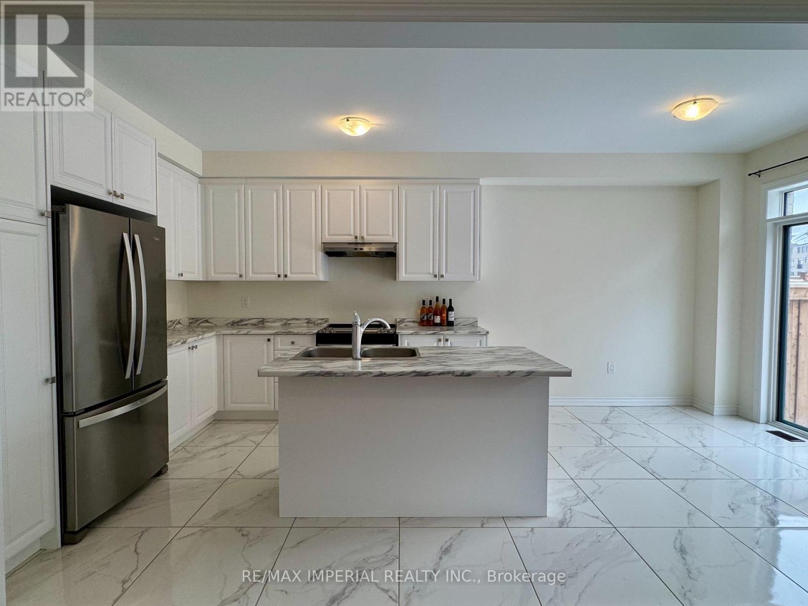 23 Bowline Vista, East Gwillimbury, Ontario  L9N 1K4 - Photo 15 - N12553746