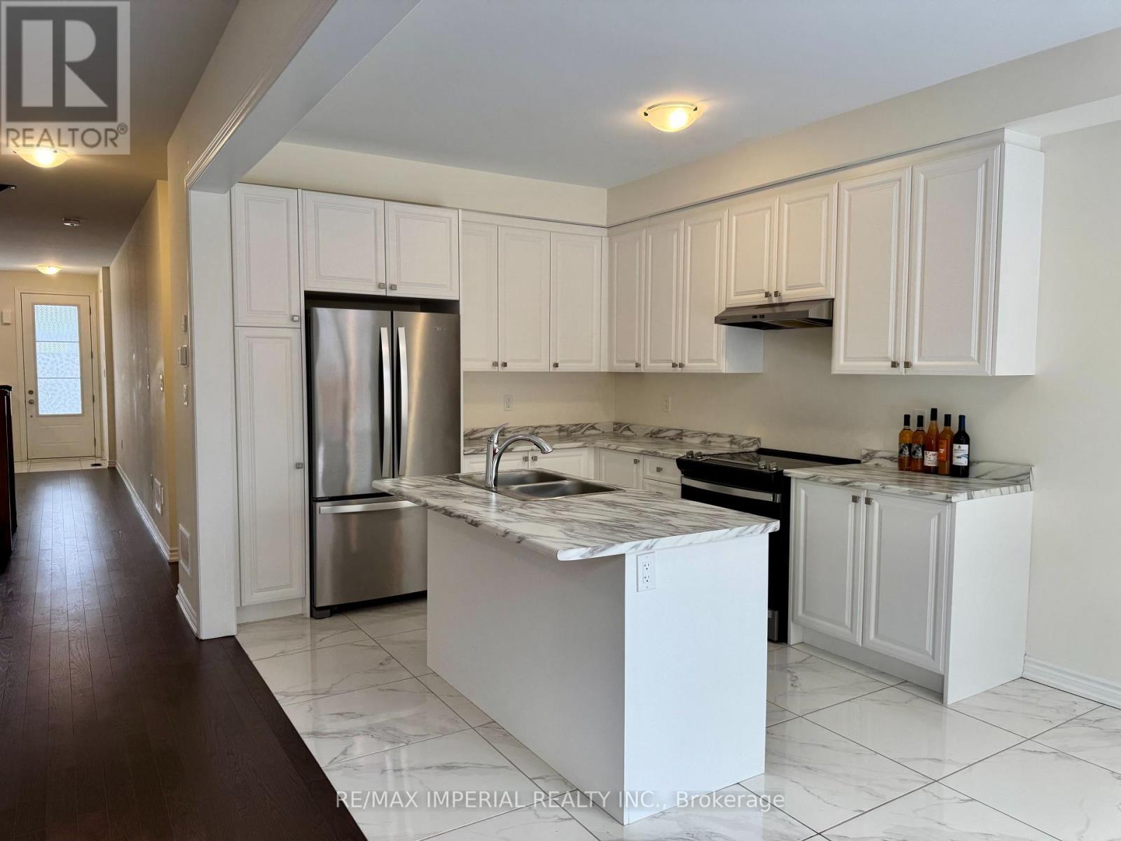 23 Bowline Vista, East Gwillimbury, Ontario  L9N 1K4 - Photo 13 - N12553746