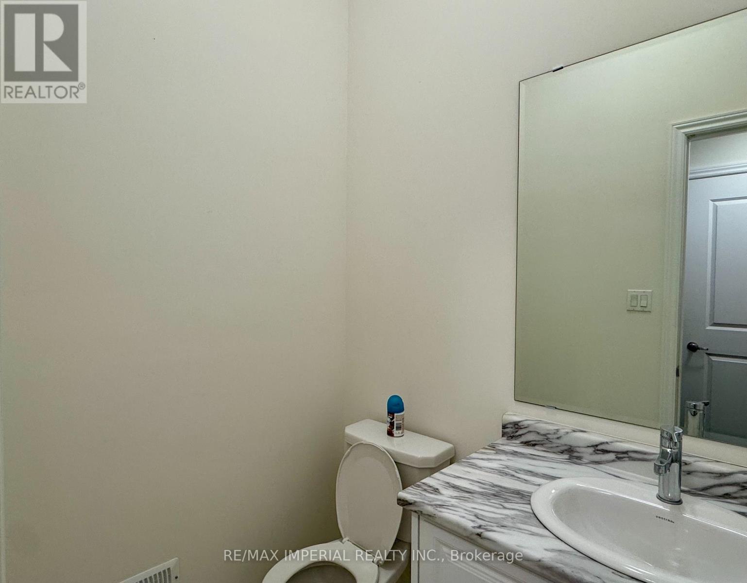 23 Bowline Vista, East Gwillimbury, Ontario  L9N 1K4 - Photo 17 - N12553746