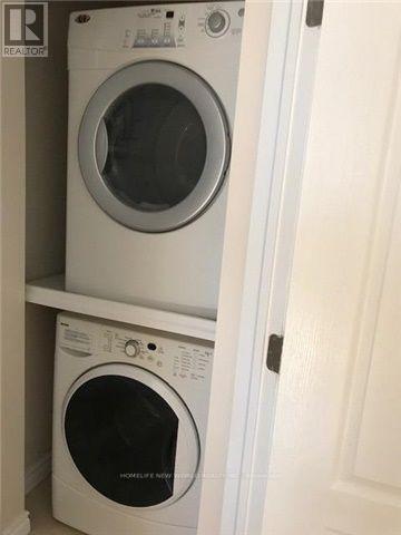 Main - 33 Pheasant Valley Court, Markham, Ontario  L3T 2H2 - Photo 12 - N12553768