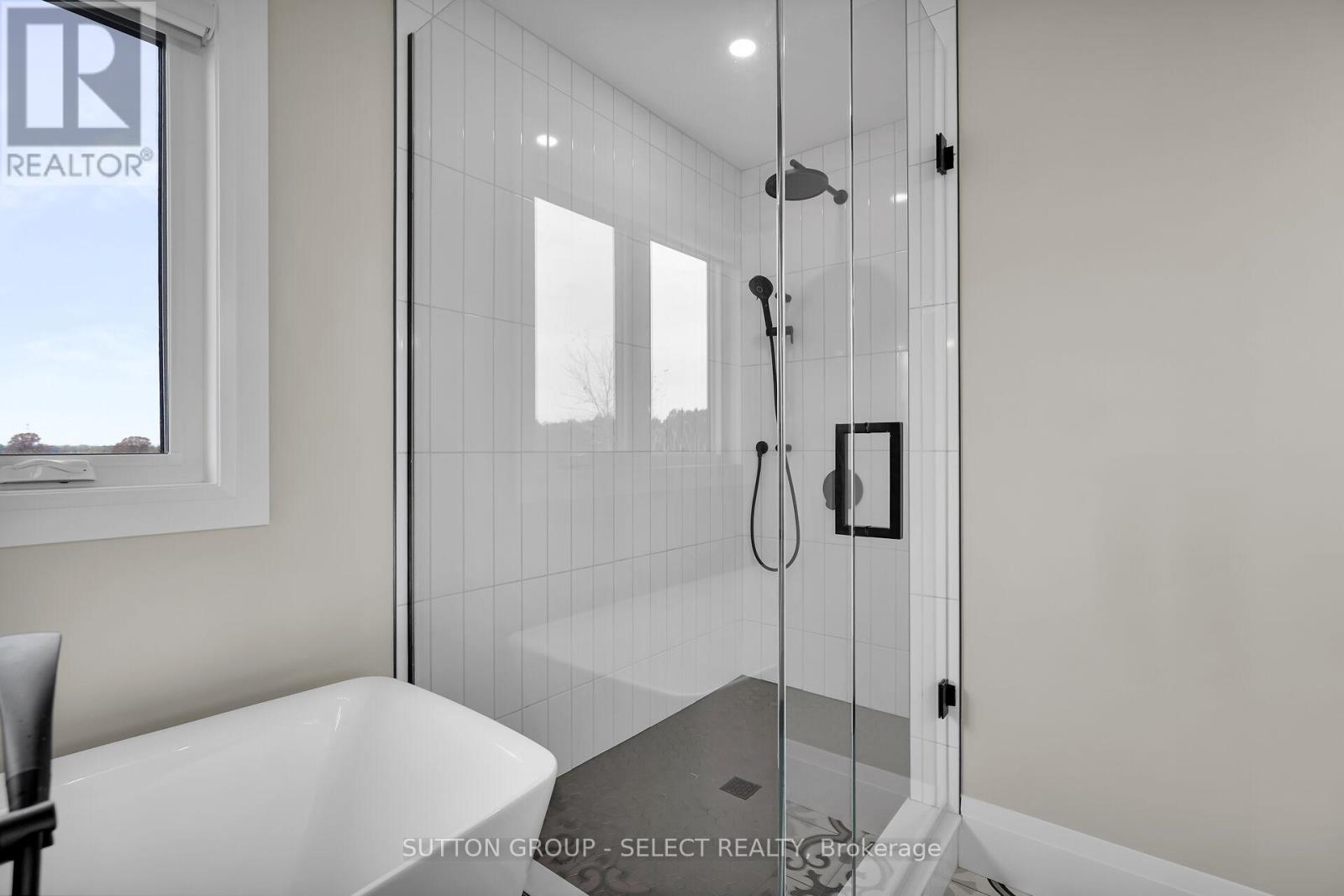 173 Collins Way, Strathroy-Caradoc, Ontario  N7G 0G2 - Photo 26 - X12554888