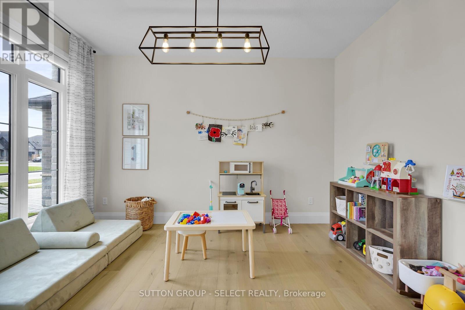 173 Collins Way, Strathroy-Caradoc, Ontario  N7G 0G2 - Photo 21 - X12554888