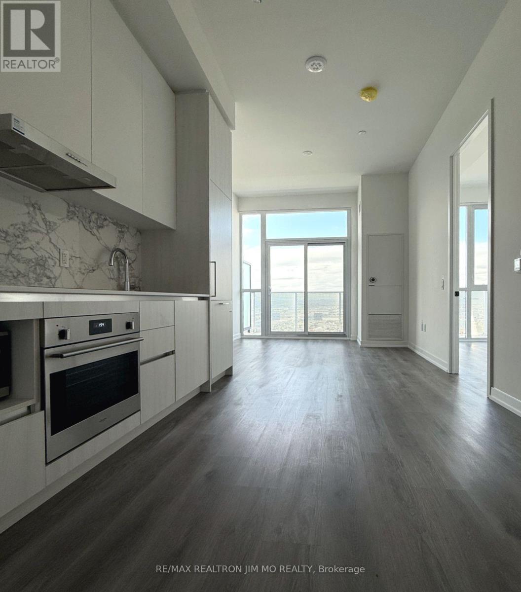 2905 - 8 INTERCHANGE WAY, Vaughan, Ontario