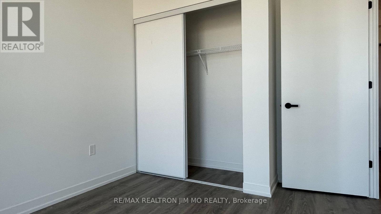 2905 - 8 Interchange Way, Vaughan, Ontario  L4K 0R2 - Photo 6 - N12554414