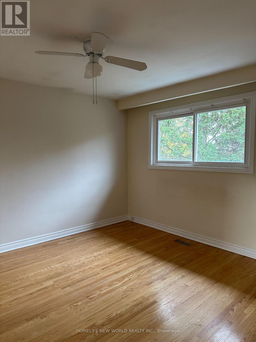 Main - 33 Pheasant Valley Court, Markham, Ontario  L3T 2H2 - Photo 7 - N12553768