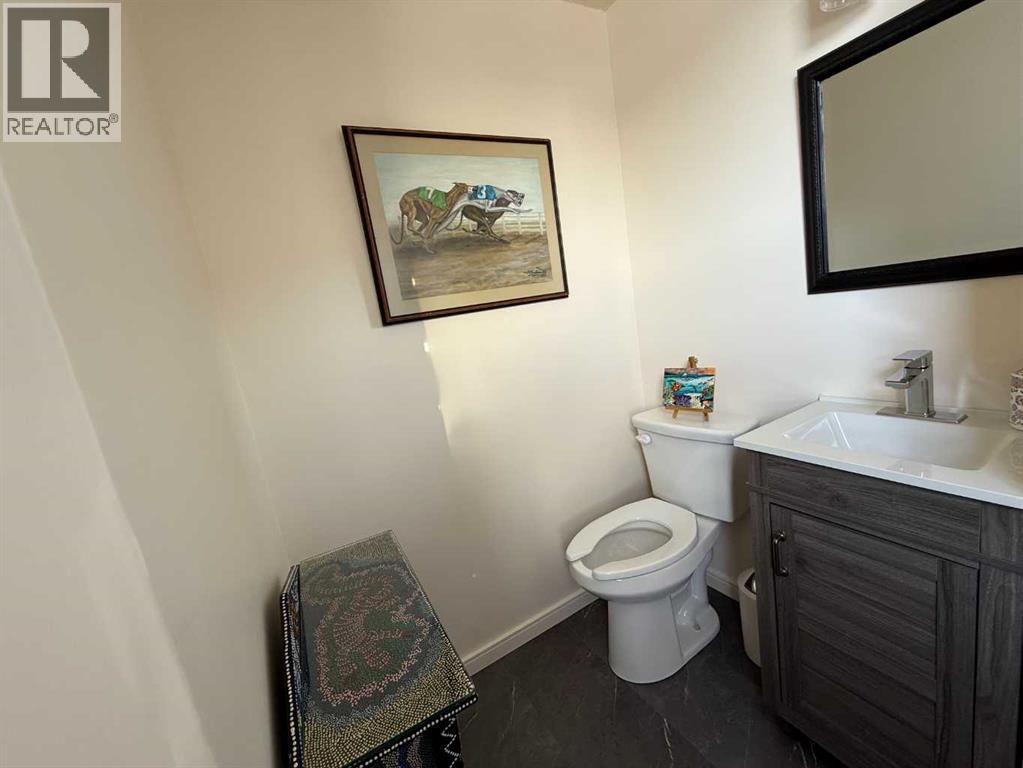 5012 51 Avenue, Ponoka, Alberta  T4J 1R5 - Photo 23 - A2255165