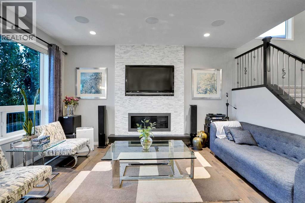 208 Panton Road Nw, Calgary, Alberta  T3K 0Z2 - Photo 6 - A2248718