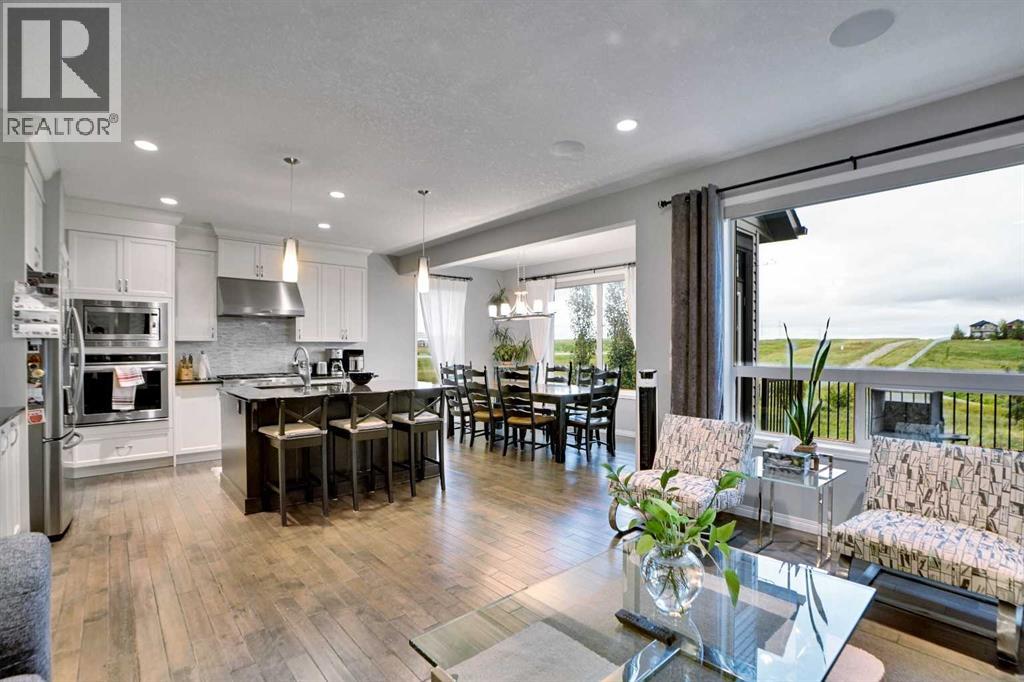 208 Panton Road Nw, Calgary, Alberta  T3K 0Z2 - Photo 4 - A2248718