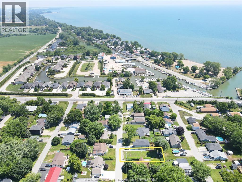 1047 Cherry, Kingsville, Ontario  N9Y 3V7 - Photo 5 - 25029075